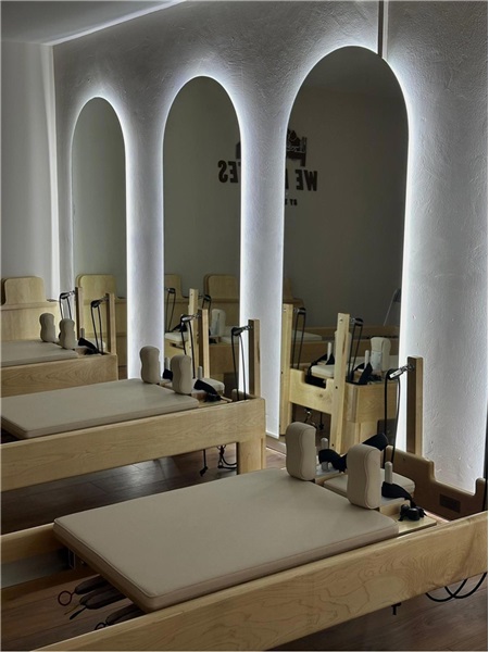 גלריה -  WE ACADEMY