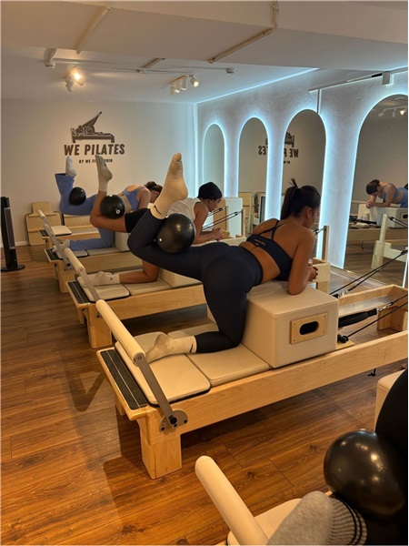 גלריה -  WE ACADEMY